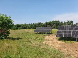 Fotowoltaika na gruncie - zalety i wady naziemnych instalacji PV