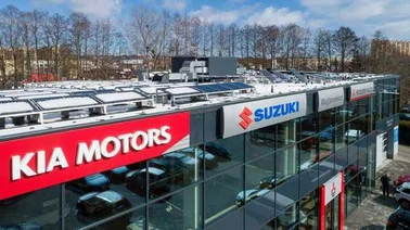 Instalacja fotowoltaiczna salonu samochodów KIA Suzuki i Mitsubishi