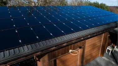 Instalacja fotowoltaiczna o mocy 6 kWp na dachu garażu